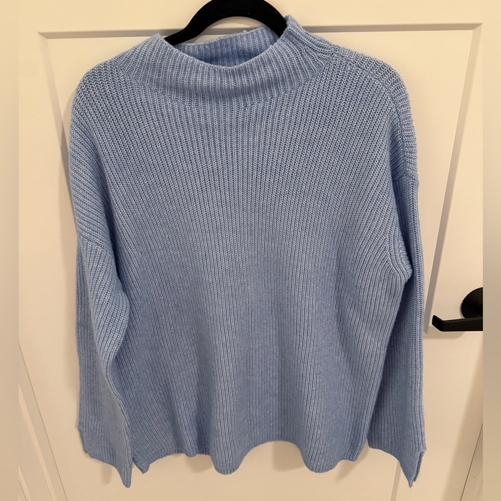 LOFT Blue Ribbed Knit Sweater Size Large Mock Neck Soft Cozy Pullover